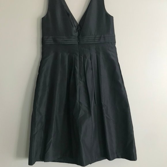 Perfect LBD - Picture 5 of 5